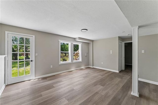413 S Brittany Drive, Olathe, KS 66061
