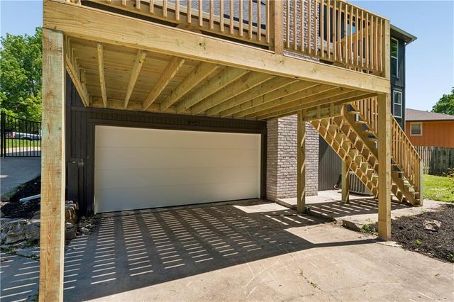 413 S Brittany Drive, Olathe, KS 66061