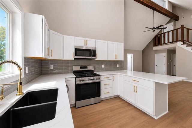 413 S Brittany Drive, Olathe, KS 66061