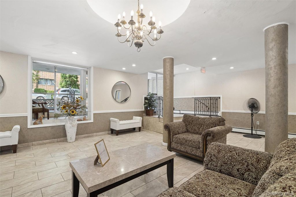 101 Clinton Avenue 3H, Mineola, NY 11501 — photo 3
