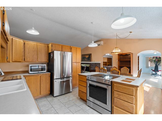 5907 Nw FRANKLIN St, Vancouver, WA 98663