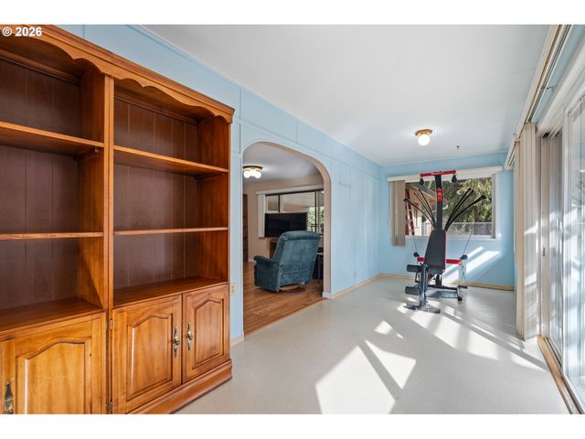 5907 Nw FRANKLIN St, Vancouver, WA 98663