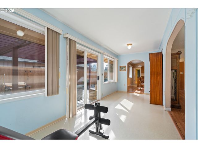 5907 Nw FRANKLIN St, Vancouver, WA 98663