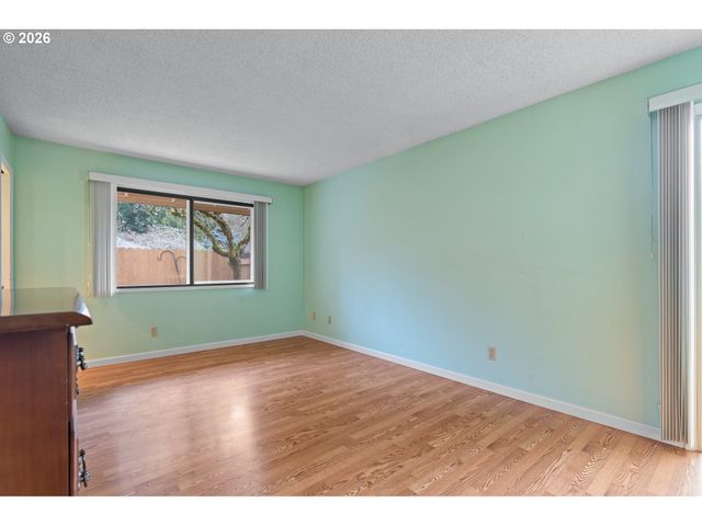 5907 Nw FRANKLIN St, Vancouver, WA 98663