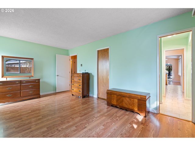 5907 Nw FRANKLIN St, Vancouver, WA 98663