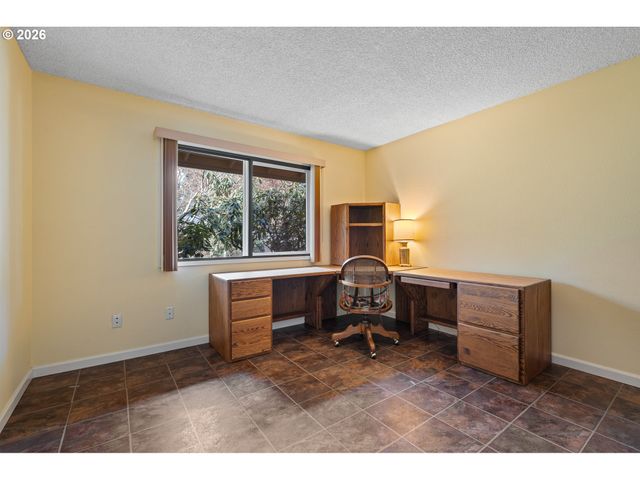 5907 Nw FRANKLIN St, Vancouver, WA 98663