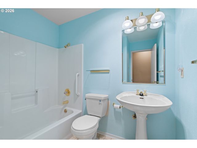 5907 Nw FRANKLIN St, Vancouver, WA 98663