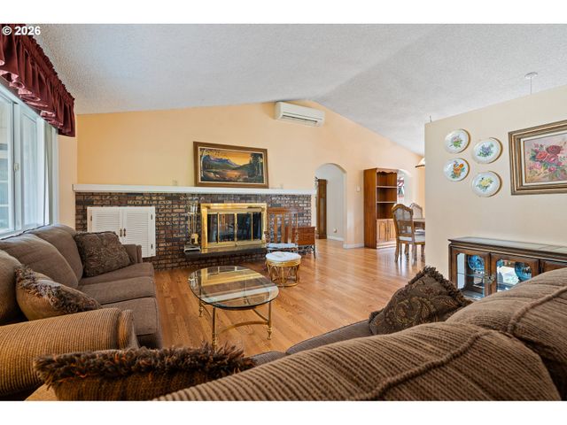 5907 Nw FRANKLIN St, Vancouver, WA 98663