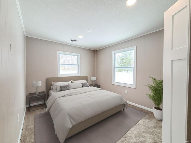 286 E Whitley Street, Churubusco, IN 46723