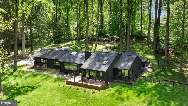 1403 HIGHVIEW DR, Lutherville Timonium, MD 21093