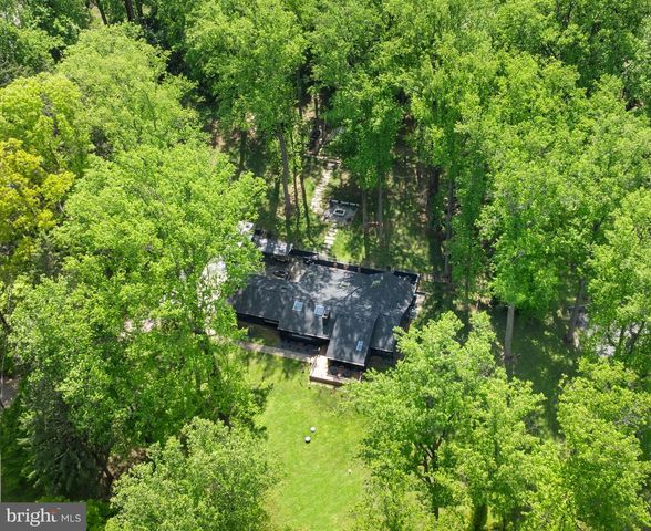 1403 HIGHVIEW DR, Lutherville Timonium, MD 21093