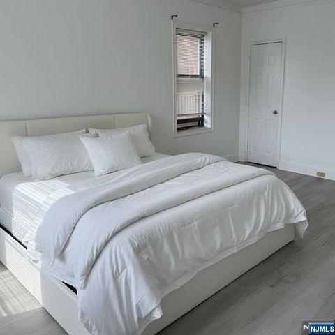100 Prospect Avenue 2E, Hackensack, NJ 07601