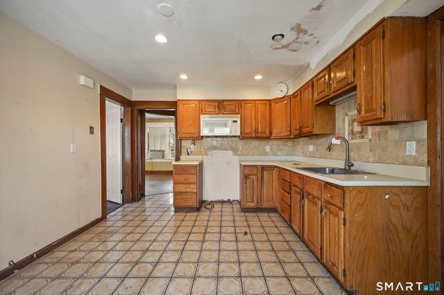 533 Wayne Street, Bridgeport, CT 06606