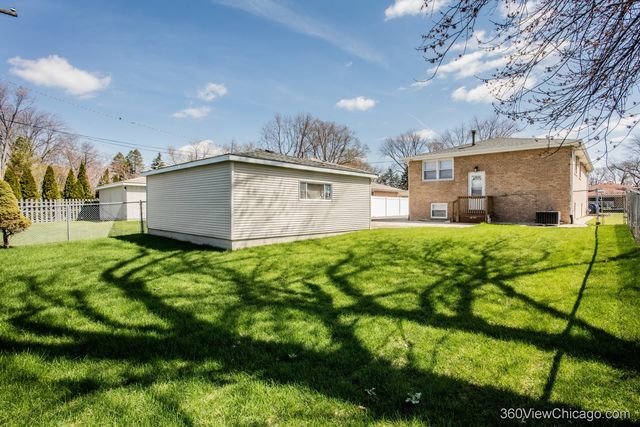 11614 S Leclaire Avenue, Alsip, IL 60803
