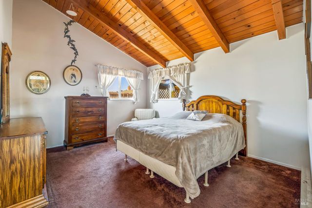 215 S Sanderson Way, Fort Bragg, CA 95437