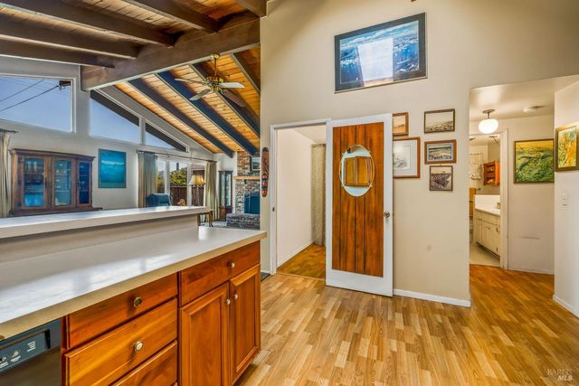 215 S Sanderson Way, Fort Bragg, CA 95437