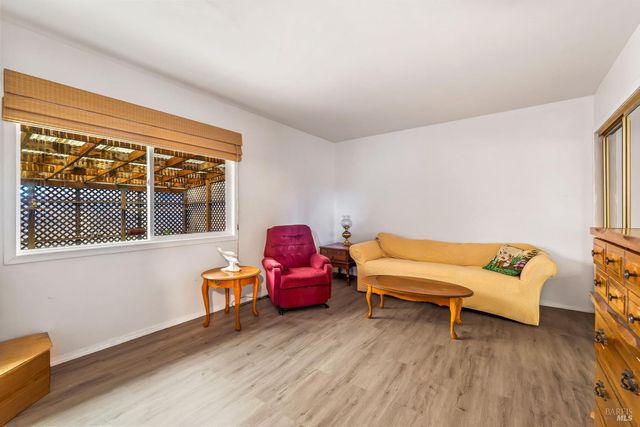 215 S Sanderson Way, Fort Bragg, CA 95437