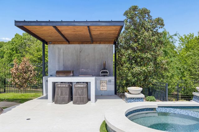 2 Paigebrooke, Westlake, TX 76262