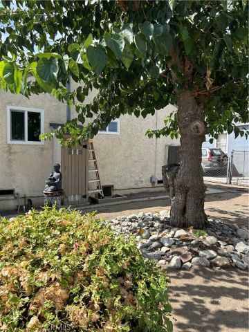 500 N Virginia, Azusa, CA 91702