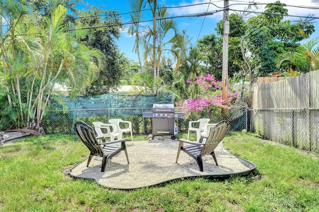 4682 NW 3rd Avenue, Boca Raton, FL 33431