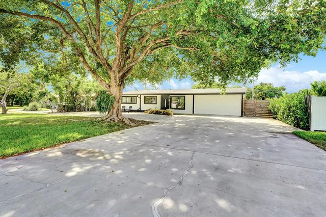 4682 NW 3rd Avenue, Boca Raton, FL 33431