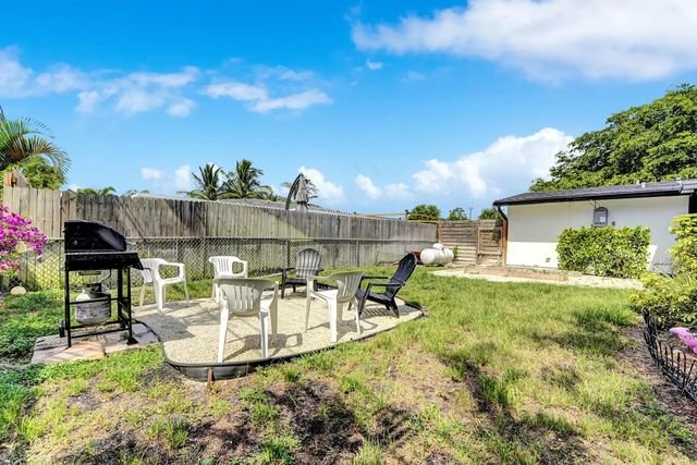 4682 NW 3rd Avenue, Boca Raton, FL 33431