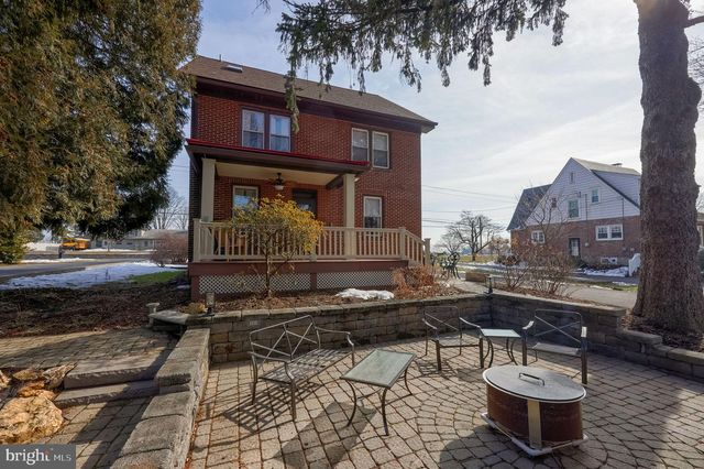 32 GREENFIELD RD, Lancaster, PA 17602