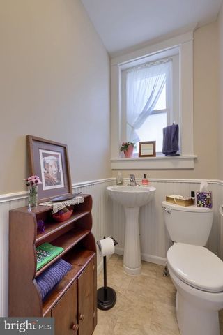 32 GREENFIELD RD, Lancaster, PA 17602