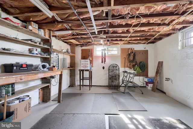 32 GREENFIELD RD, Lancaster, PA 17602