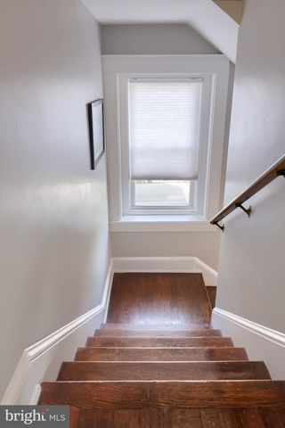 32 GREENFIELD RD, Lancaster, PA 17602