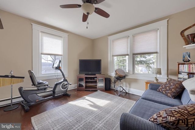 32 GREENFIELD RD, Lancaster, PA 17602