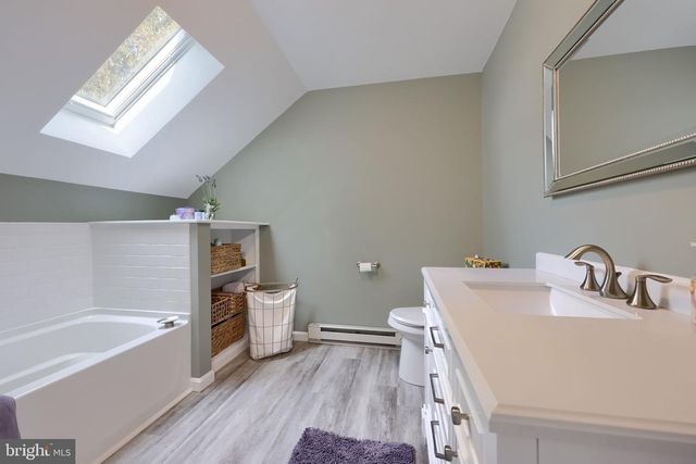 32 GREENFIELD RD, Lancaster, PA 17602