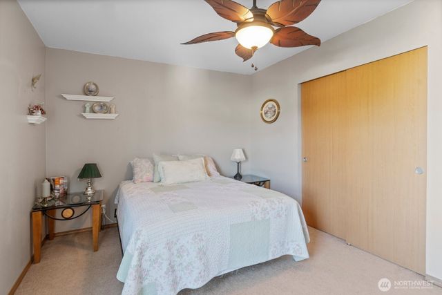 308 Easy Street SE, Rainier, WA 98576