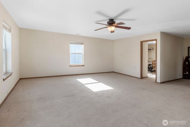 308 Easy Street SE, Rainier, WA 98576