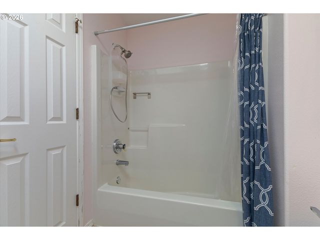 13712 Sw 130TH Pl, Portland, OR 97223