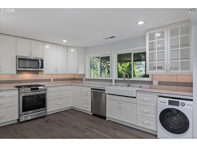 13712 Sw 130TH Pl, Portland, OR 97223