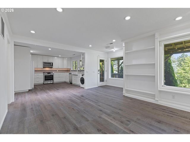 13712 Sw 130TH Pl, Portland, OR 97223