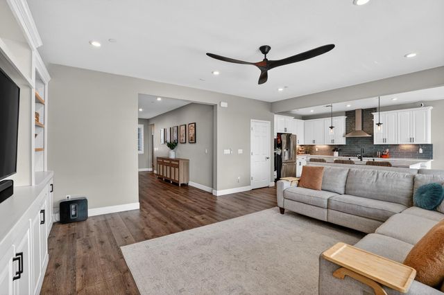 4257 Hydra Cir, Roseville, CA 95747