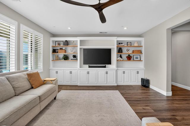 4257 Hydra Cir, Roseville, CA 95747