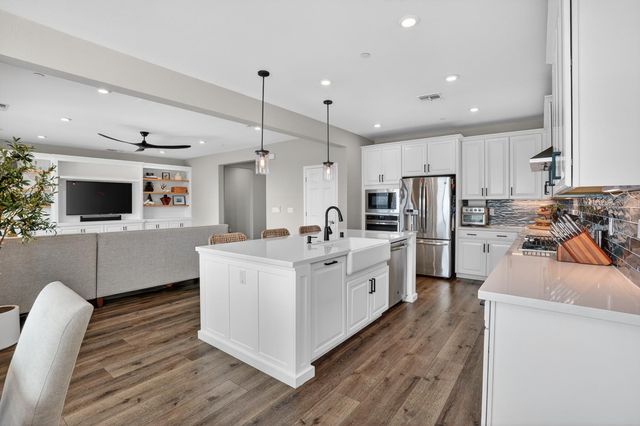 4257 Hydra Cir, Roseville, CA 95747