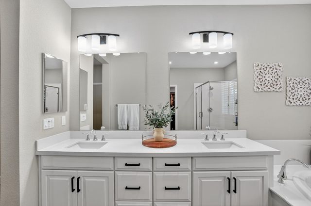 4257 Hydra Cir, Roseville, CA 95747