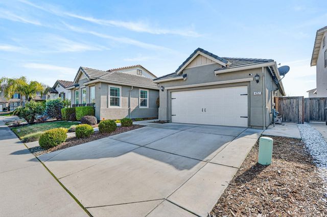 4257 Hydra Cir, Roseville, CA 95747