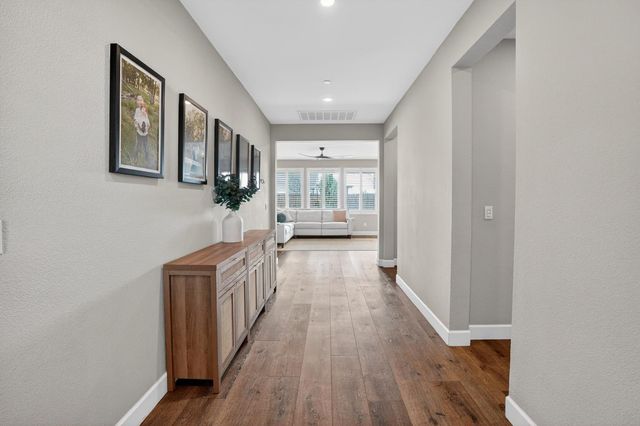 4257 Hydra Cir, Roseville, CA 95747