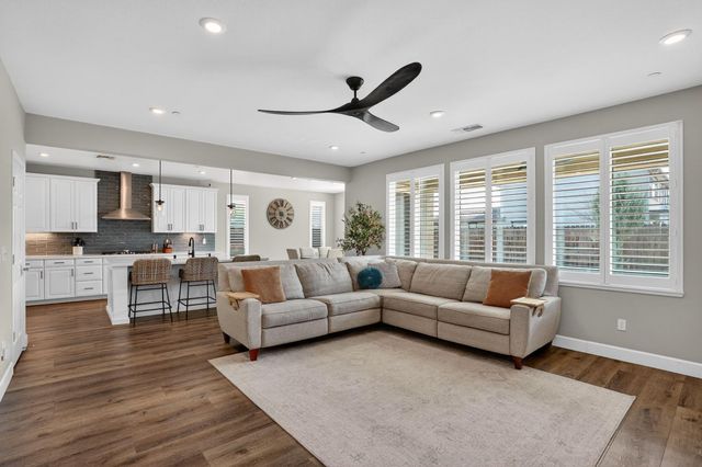 4257 Hydra Cir, Roseville, CA 95747