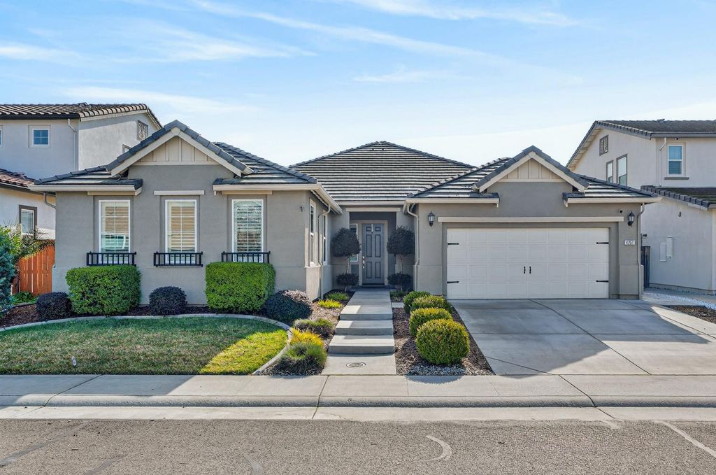 4257 Hydra Cir, Roseville, CA 95747