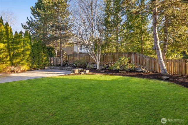24017 SE 13th Place, Sammamish, WA 98075