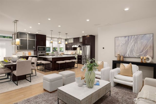 24017 SE 13th Place, Sammamish, WA 98075