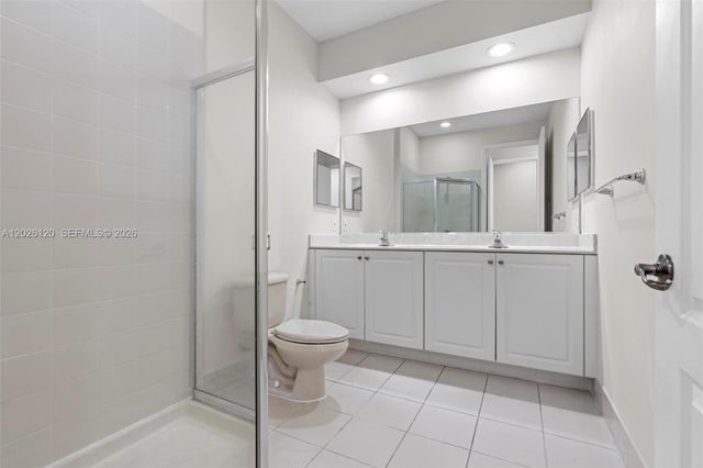 419 SW 147th Ave 108, Pembroke Pines, FL 33027