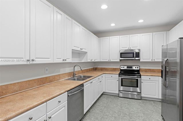 419 SW 147th Ave 108, Pembroke Pines, FL 33027