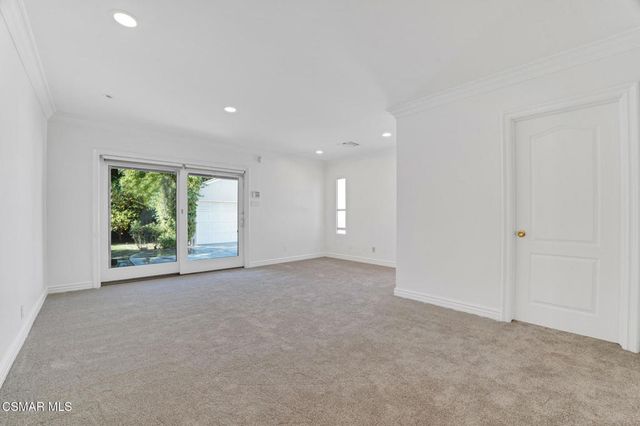 6045 Sunnyslope Avenue, Van Nuys, CA 91401